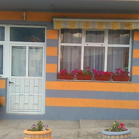 Guest House "Aylin" Mostar Buitenkant foto