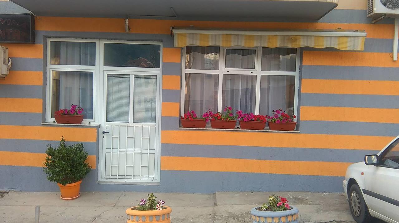 Guest House "Aylin" Mostar Buitenkant foto