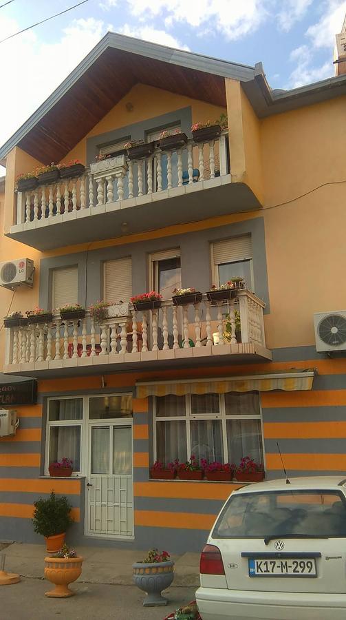 Guest House "Aylin" Mostar Buitenkant foto